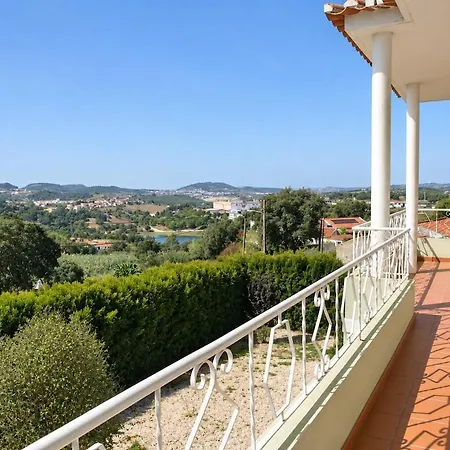 Casal de São José - Peaceful Country House near Mafra&Lisbon - Garden, Space&Comfort Casa de Férias *