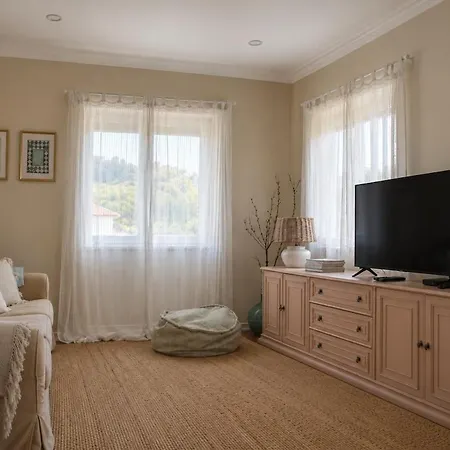 Casal De São José - Peaceful Near Mafra&lisbon - Garden, Space&comfort Сasa de vacaciones *