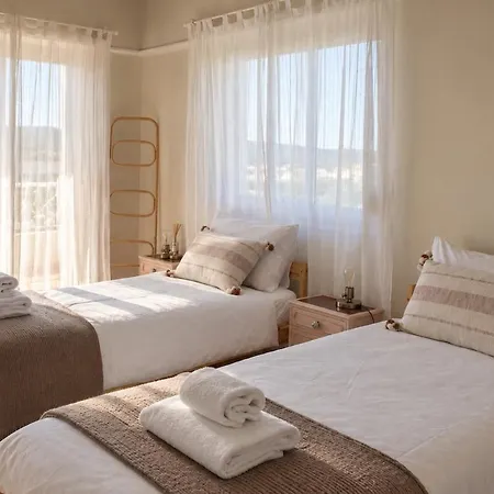 Casa de Férias Casal de São José - Peaceful Country House near Mafra&Lisbon - Garden, Space&Comfort