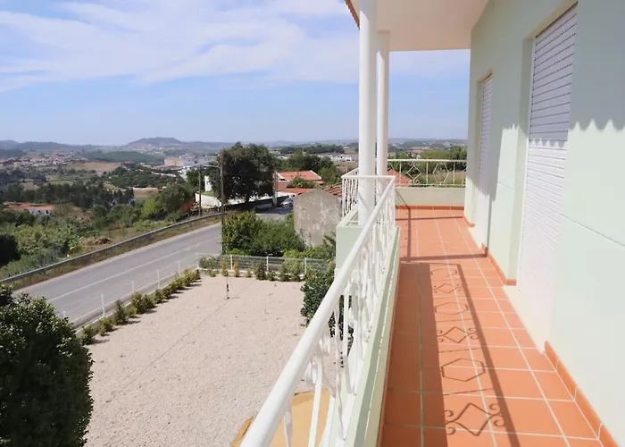 Casal De Sao Jose - Peaceful Near And Lisbon - Garden, Space And Comfort